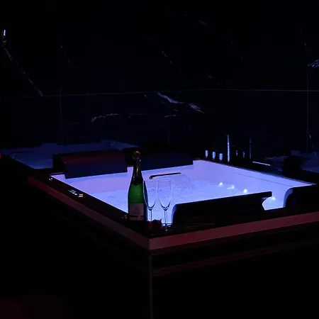 Appartement Hollywood Jacuzzi - Cinéma Château-Thierry