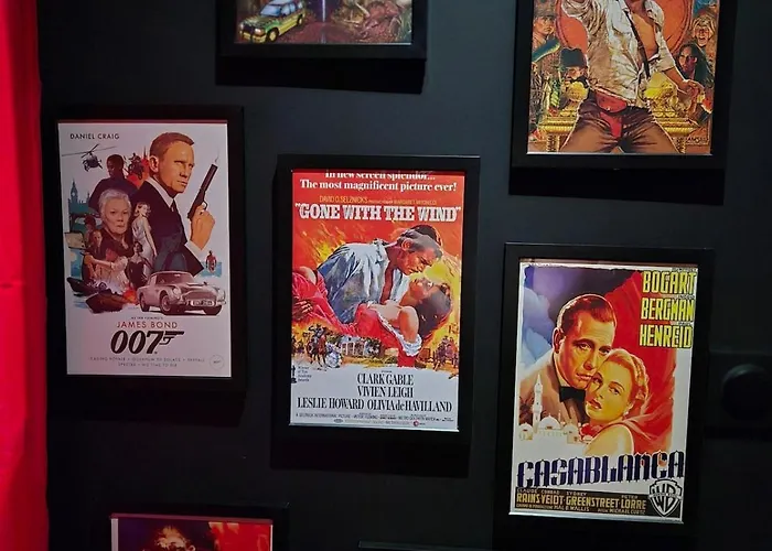 Apartment Hollywood Jacuzzi - Cinema Chateau-Thierry